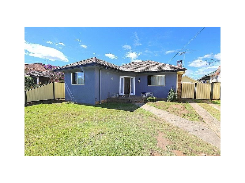 33 Brennan Street, Yagoona NSW 2199