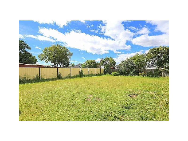 33 Brennan Street, Yagoona NSW 2199