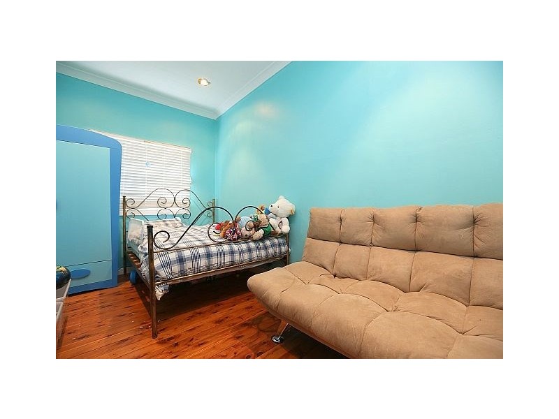 54 Endeavour Road, Georges Hall NSW 2198