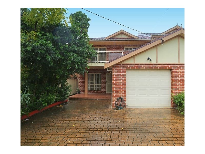 125A Hillcrest Avenue, Greenacre NSW 2190