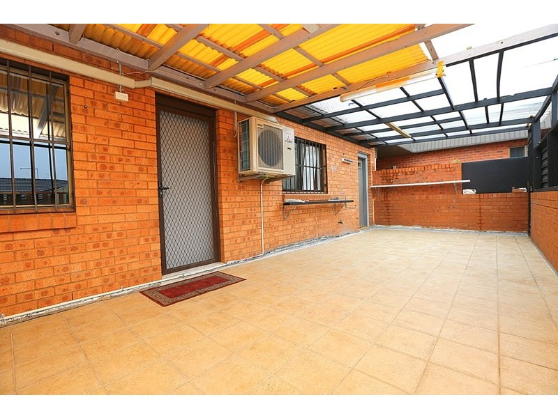 4/120 Rawson Road, Greenacre NSW 2190
