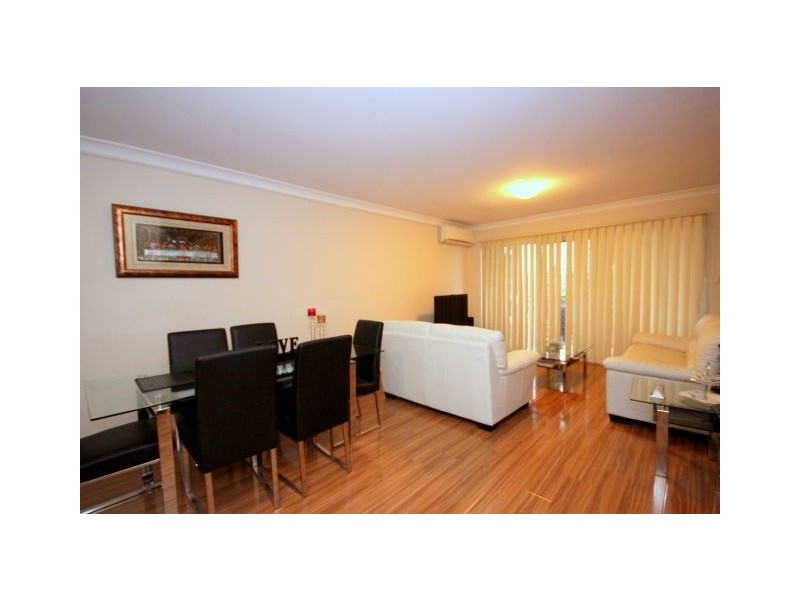 8/13-15 Cairds Avenue, Bankstown NSW 2200