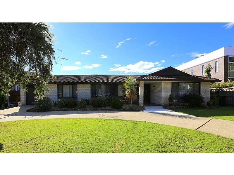 21 Pennington Avenue, Georges Hall NSW 2198