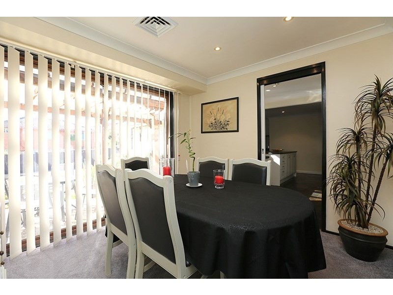 21 Pennington Avenue, Georges Hall NSW 2198