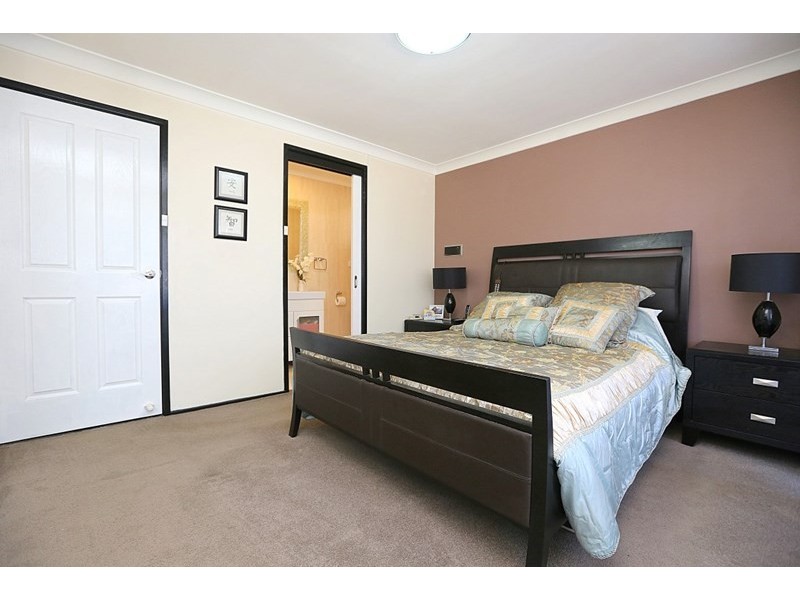 21 Pennington Avenue, Georges Hall NSW 2198