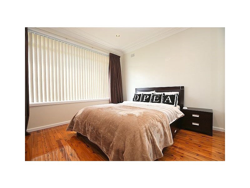 38 Ellesmere Street, Panania NSW 2213