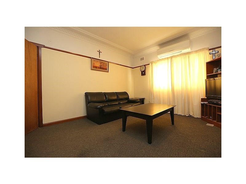 117 Cooper Road, Birrong NSW 2143