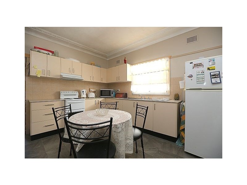 117 Cooper Road, Birrong NSW 2143