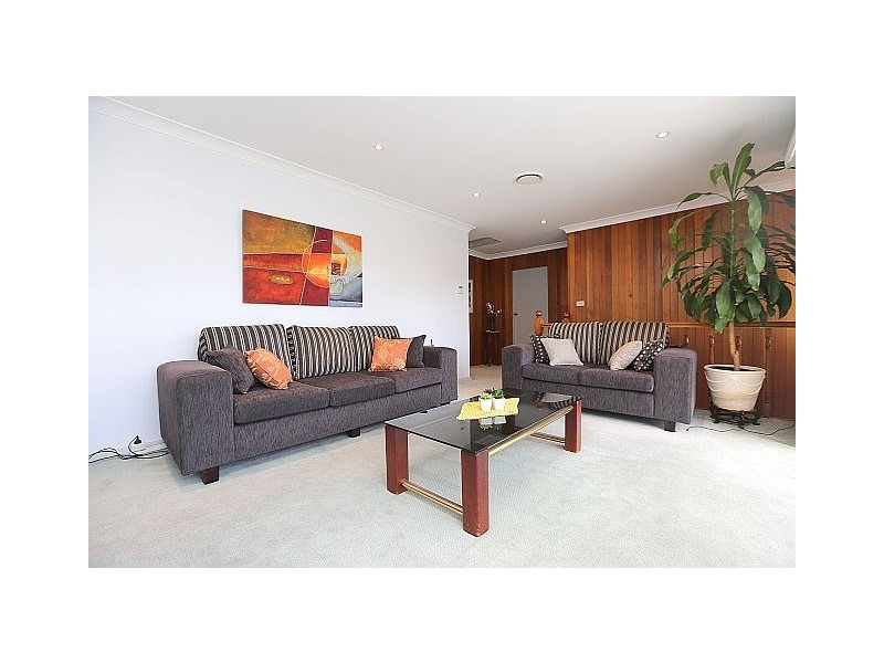 8 Pasley Road, Georges Hall NSW 2198