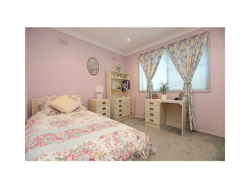 8 Pasley Road, Georges Hall NSW 2198