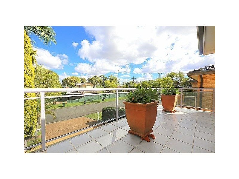 8 Pasley Road, Georges Hall NSW 2198