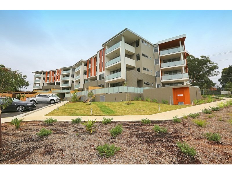 B401/2 Rowe Drive, Potts Hill NSW 2143