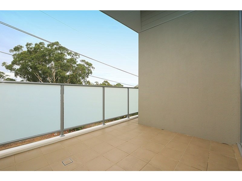 B401/2 Rowe Drive, Potts Hill NSW 2143