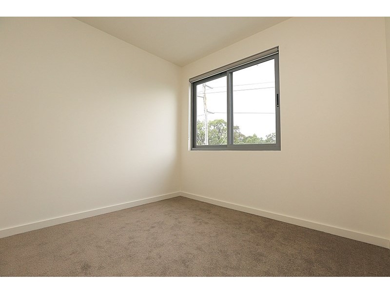B401/2 Rowe Drive, Potts Hill NSW 2143