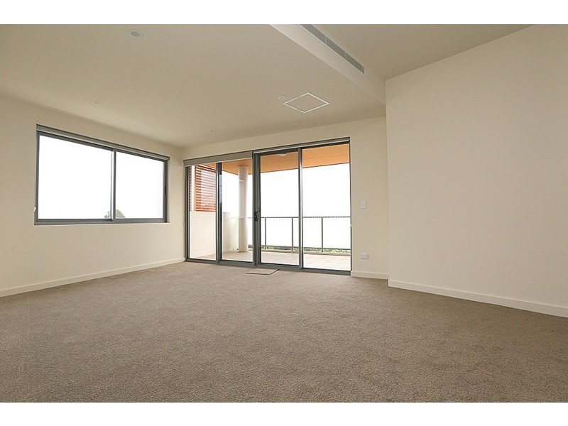 B401/2 Rowe Drive, Potts Hill NSW 2143