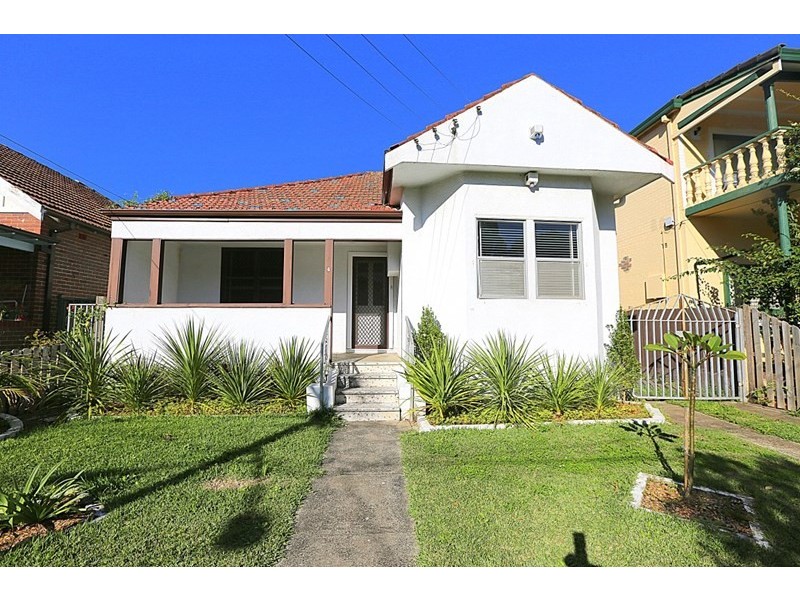 4 Dudley Avenue, Bankstown NSW 2200