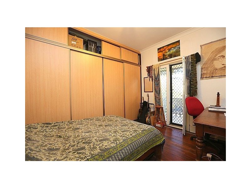 25 Sutherland Street, St Peters NSW 2044
