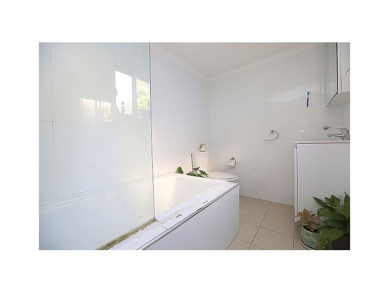 25 Sutherland Street, St Peters NSW 2044