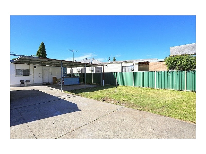 11 King Georges Road, Wiley Park NSW 2195