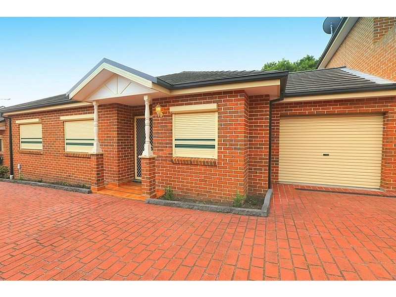 2/32 Strickland Street, Bass Hill NSW 2197