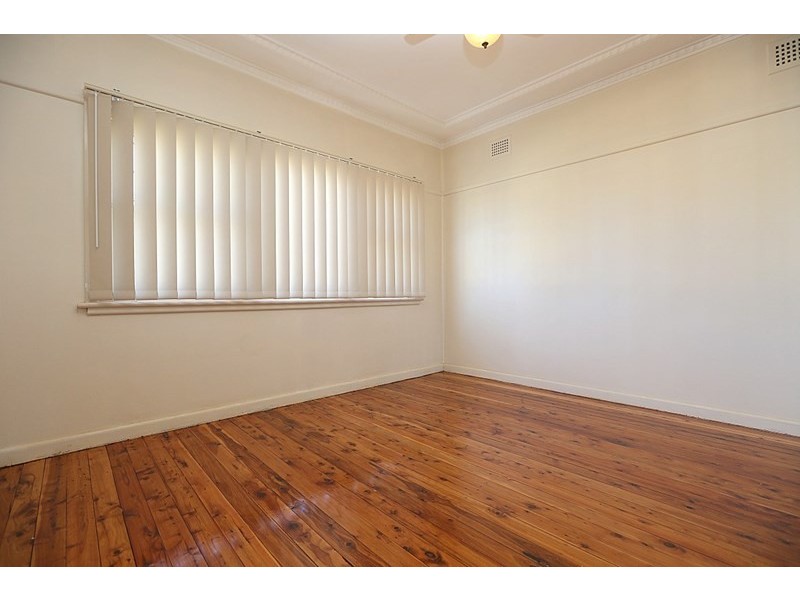 40 Haig Avenue, Georges Hall NSW 2198