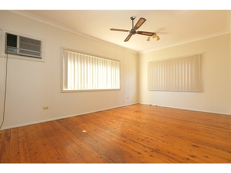 40 Haig Avenue, Georges Hall NSW 2198