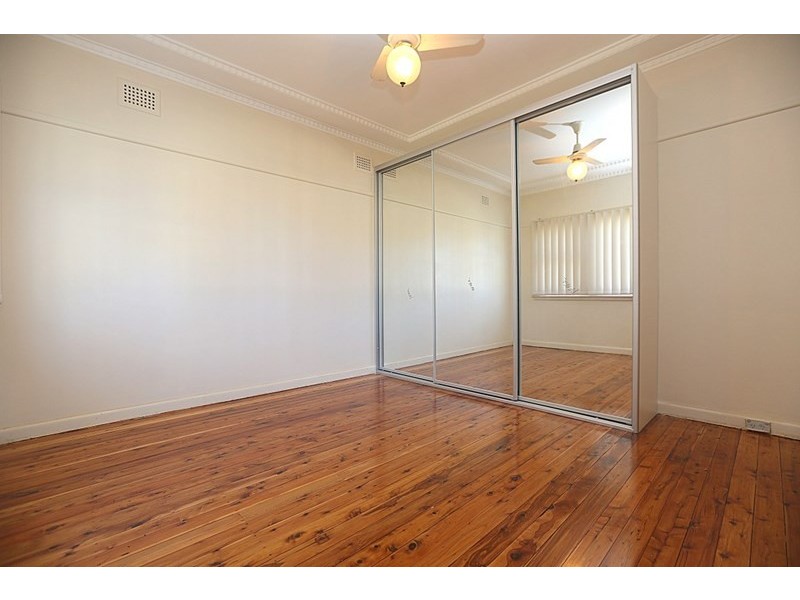 40 Haig Avenue, Georges Hall NSW 2198