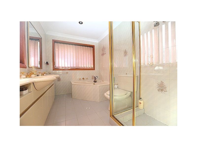 4 Cherie Place, Bass Hill NSW 2197