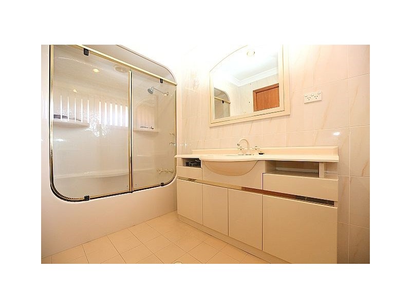 4 Cherie Place, Bass Hill NSW 2197