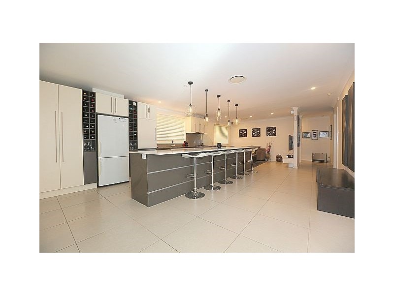 20 Sevenoaks Crescent, Bass Hill NSW 2197