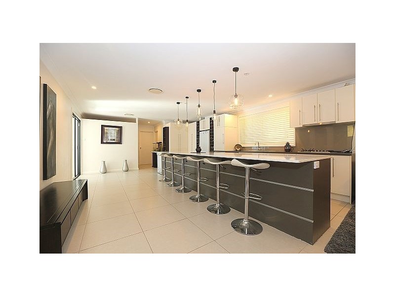 20 Sevenoaks Crescent, Bass Hill NSW 2197