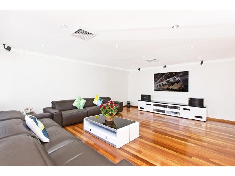 17 Farrell Road, Bass Hill NSW 2197