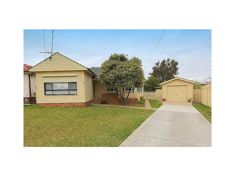 8 Elke Crescent, Chester Hill NSW 2162