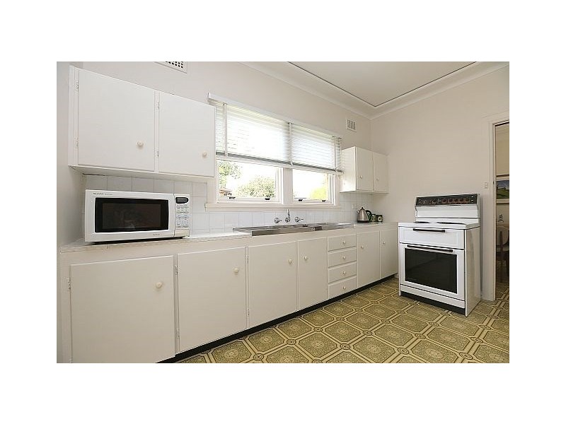 8 Elke Crescent, Chester Hill NSW 2162