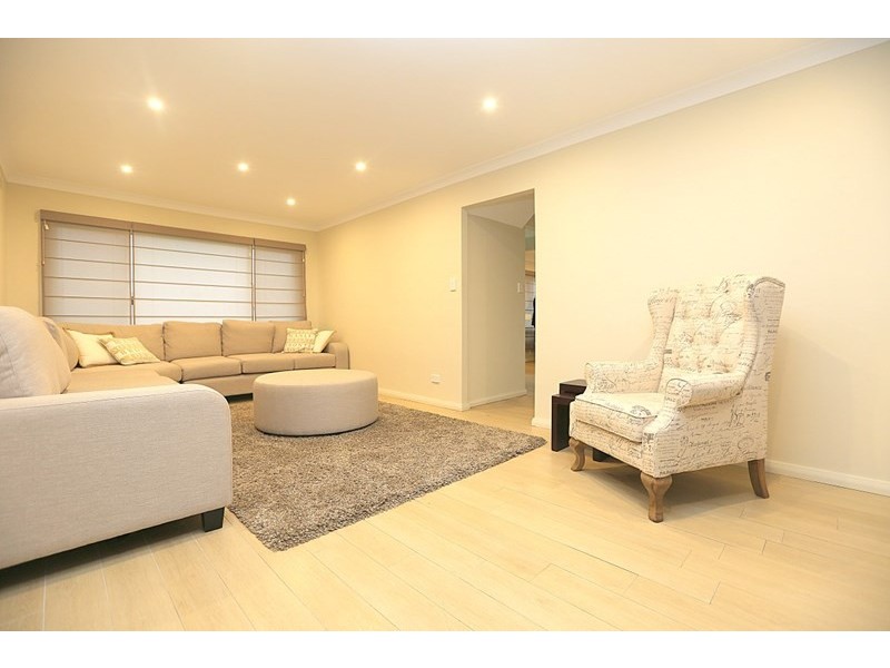 10 Glencorse Avenue, Milperra NSW 2214