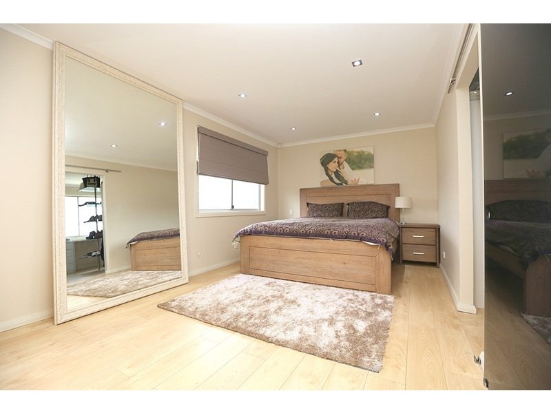 10 Glencorse Avenue, Milperra NSW 2214