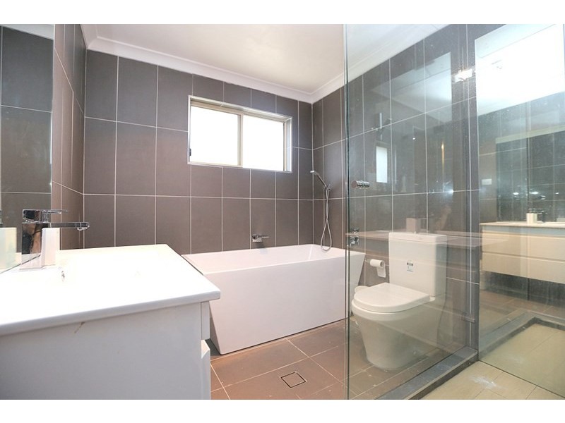 10 Glencorse Avenue, Milperra NSW 2214