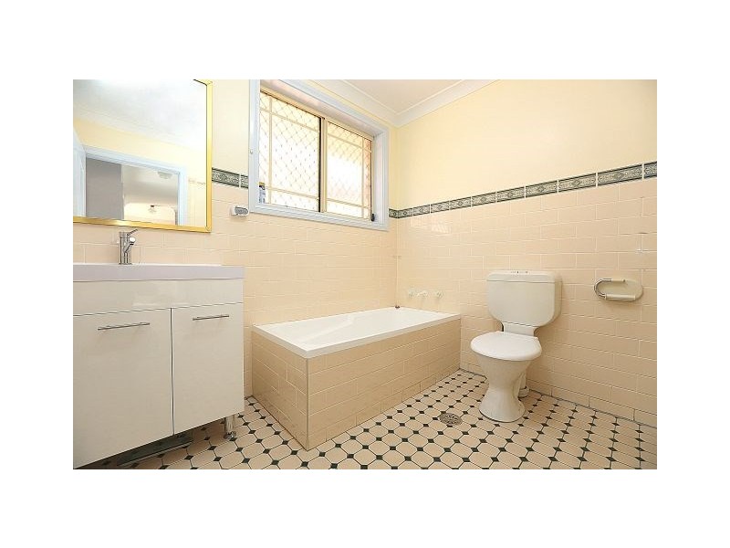 2/40 Orchard Road, Bass Hill NSW 2197