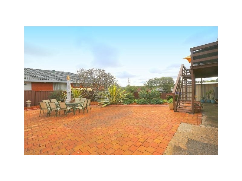 4 Bangalay Street, Georges Hall NSW 2198