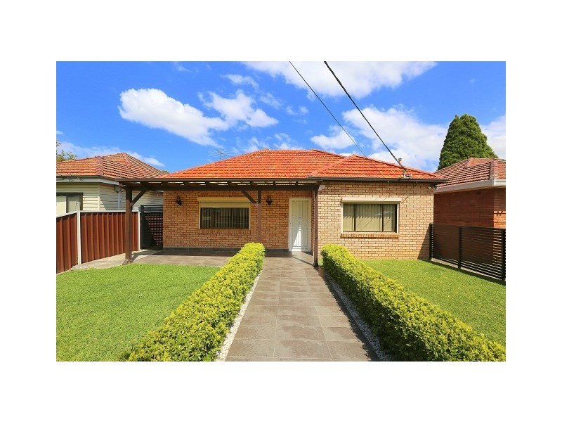 36 Old Kent Road, Greenacre NSW 2190