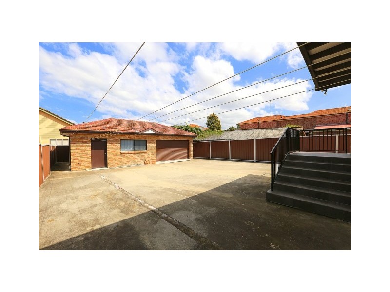 36 Old Kent Road, Greenacre NSW 2190