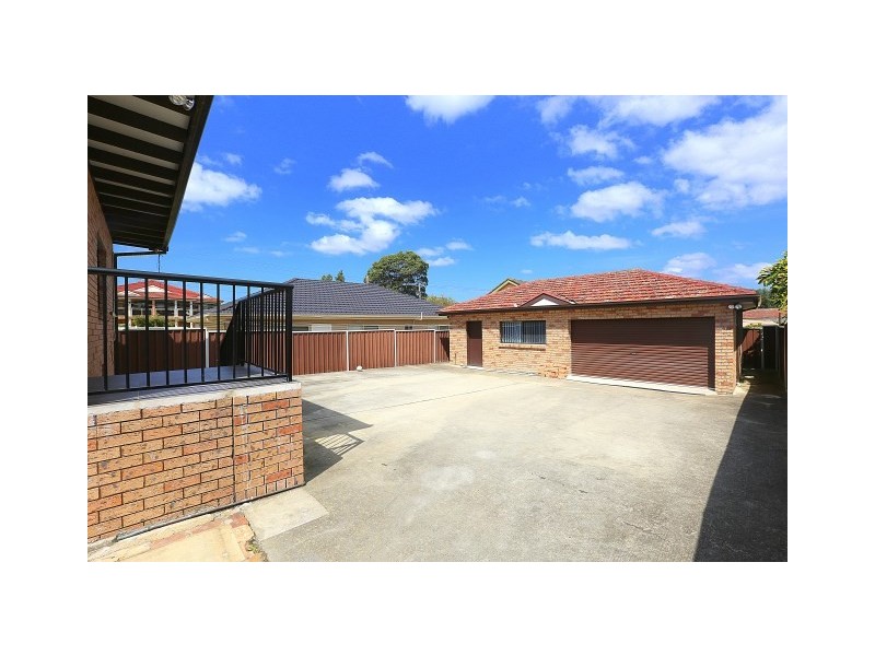 36 Old Kent Road, Greenacre NSW 2190