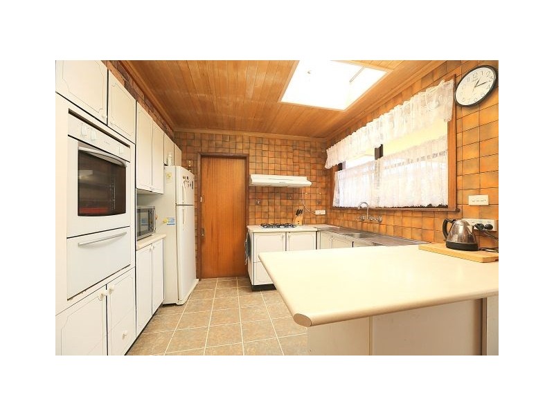 94 Caroline Crescent, Georges Hall NSW 2198