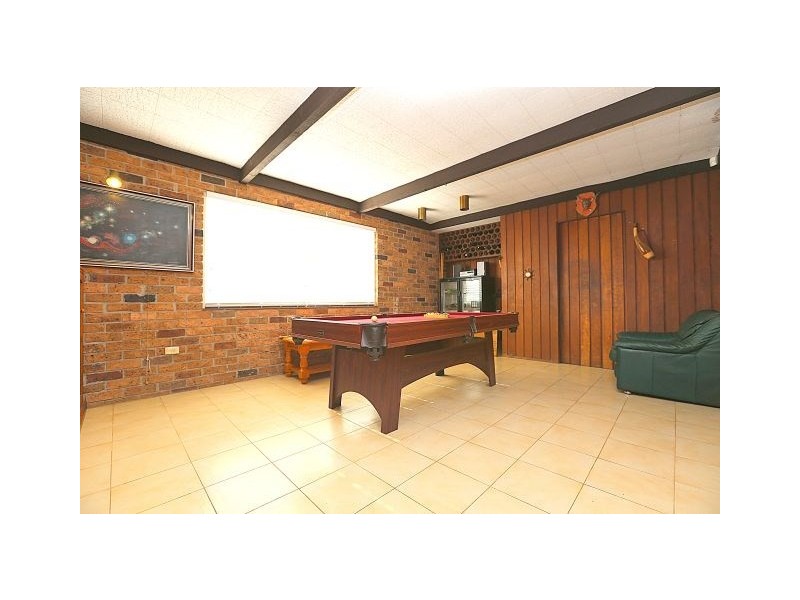 94 Caroline Crescent, Georges Hall NSW 2198