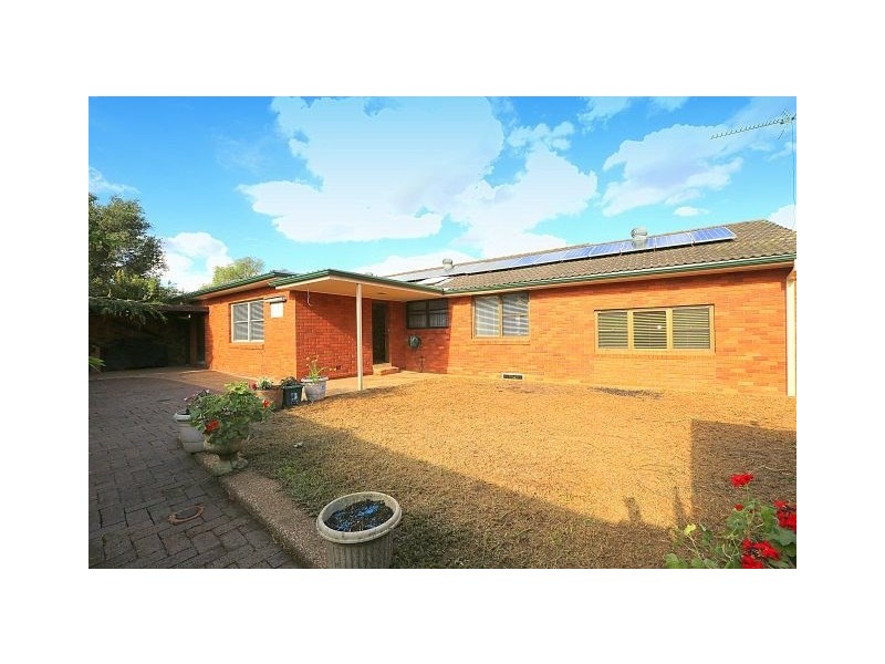 94 Caroline Crescent, Georges Hall NSW 2198