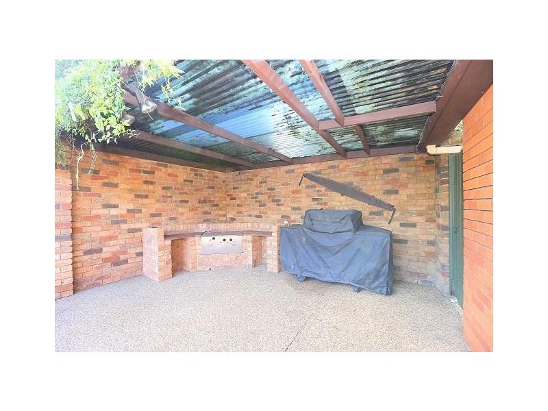 94 Caroline Crescent, Georges Hall NSW 2198