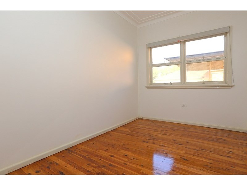 28 Sixth Avenue, Condell Park NSW 2200