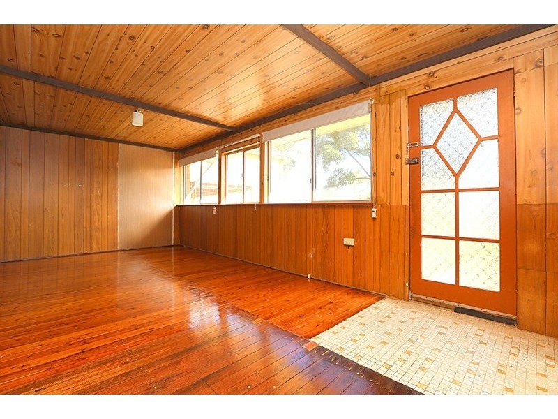 28 Sixth Avenue, Condell Park NSW 2200