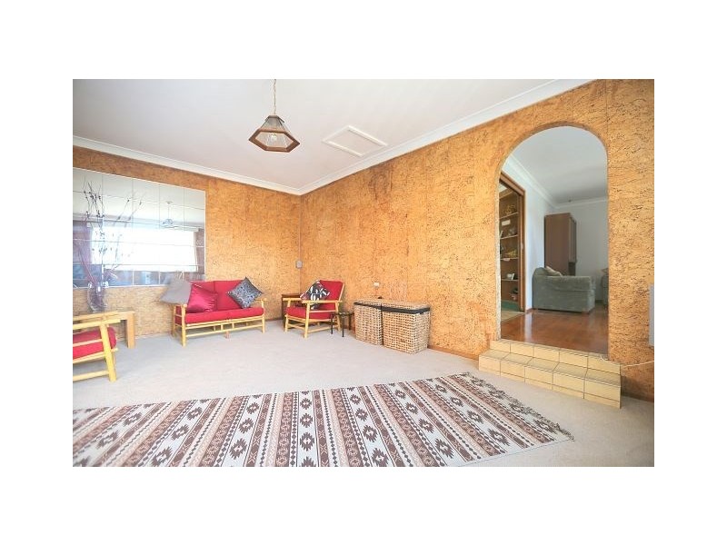 12 Lentara Court, Georges Hall NSW 2198