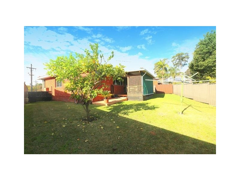 12 Lentara Court, Georges Hall NSW 2198